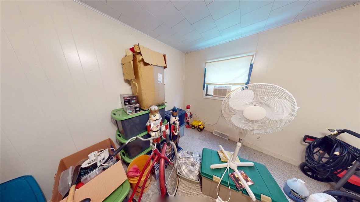 203 College Street Property Photo 17