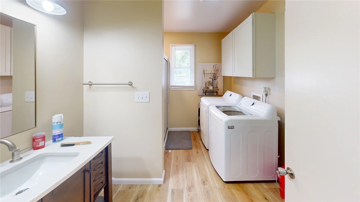 203 College Street Property Photo 20