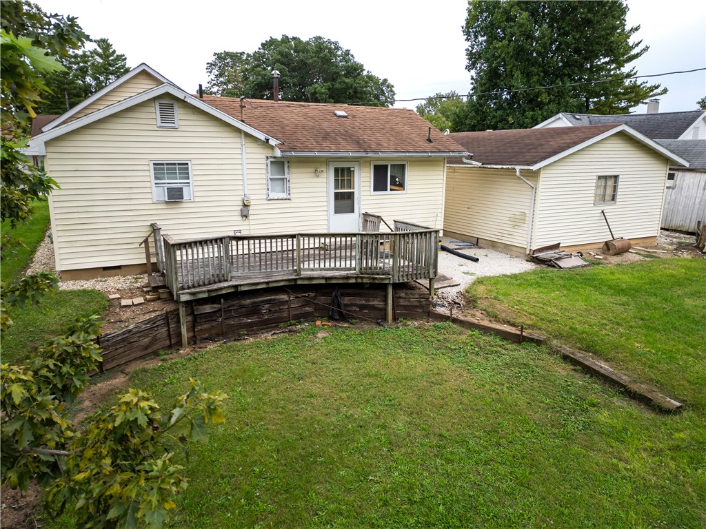 203 College Street Property Photo 23