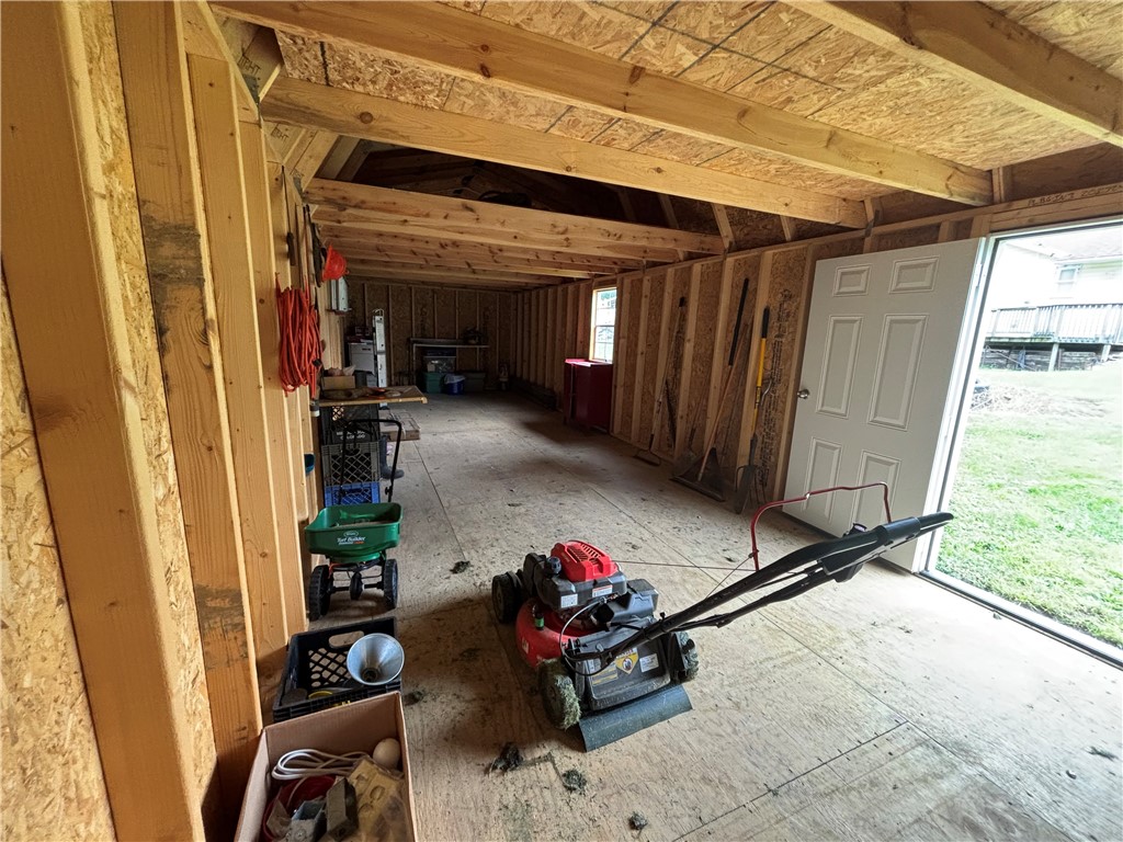 203 College Street Property Photo 31