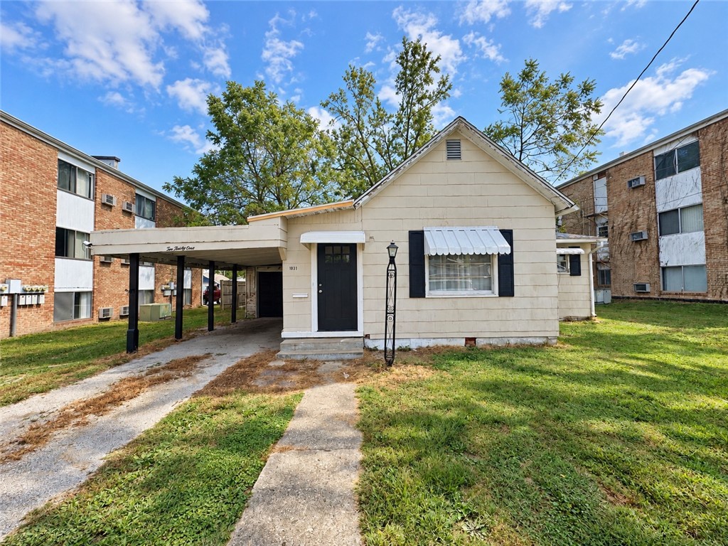 1031 1st Street Property Photo 1