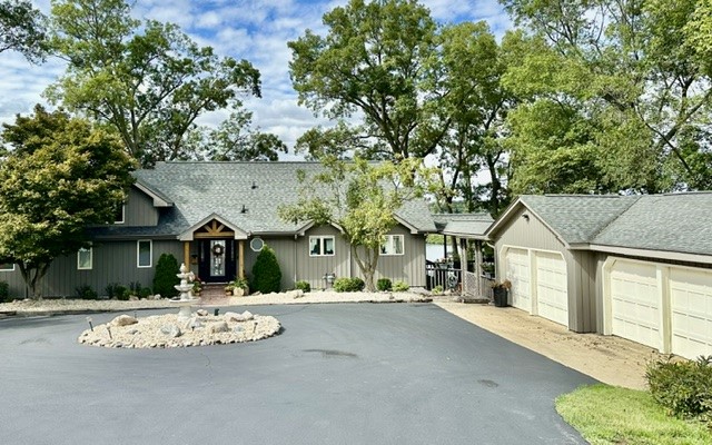 101 Oak Ridge Court Property Photo 1