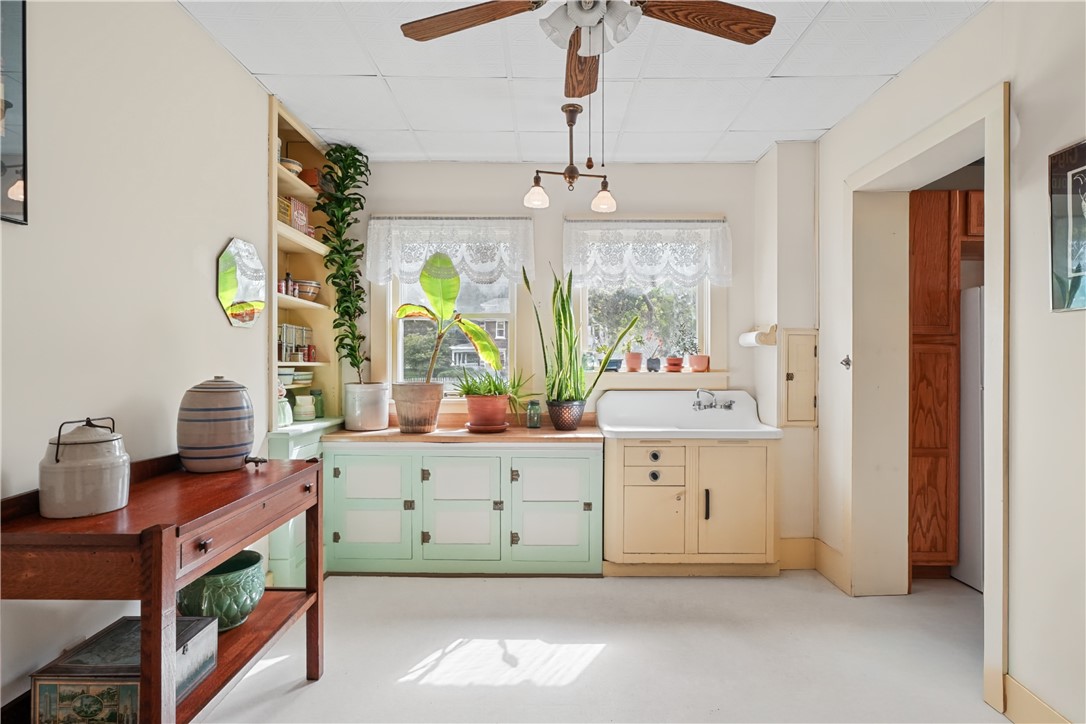 204 S Chicago Avenue Property Photo 18