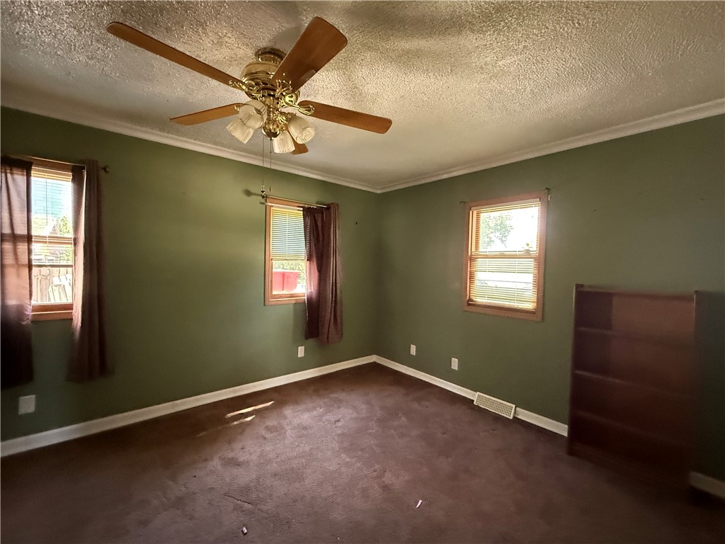 304 Buchanan Street Property Photo 8