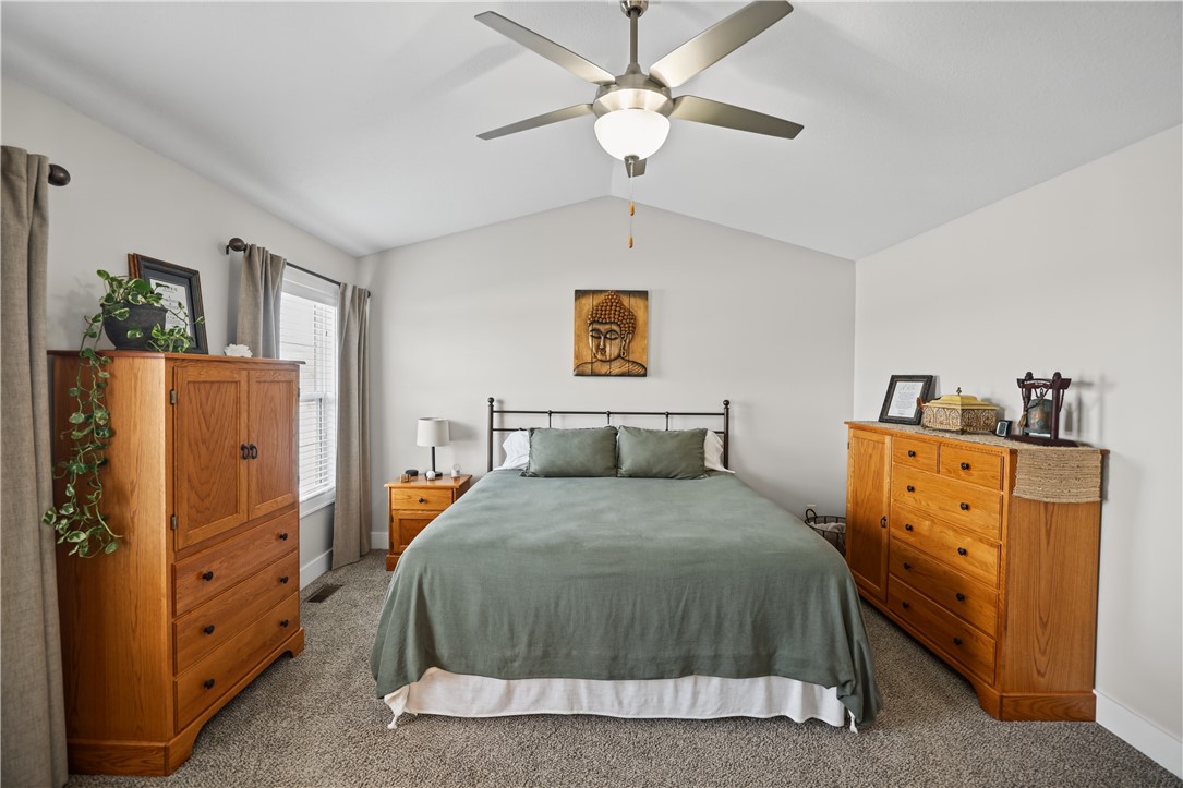 1121 Meadow Brook Court Property Photo 13