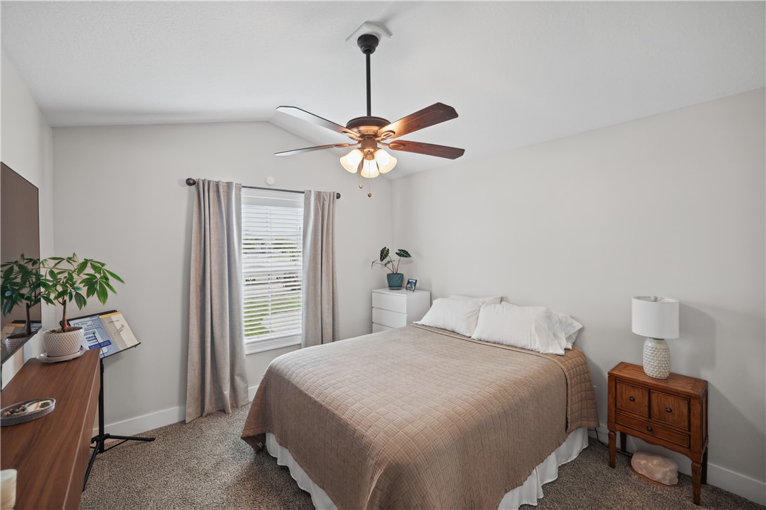 1121 Meadow Brook Court Property Photo 18