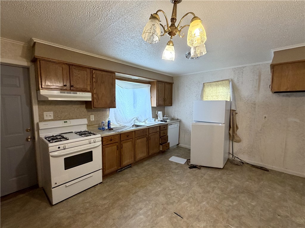 1308 E Williams Street Property Photo 4