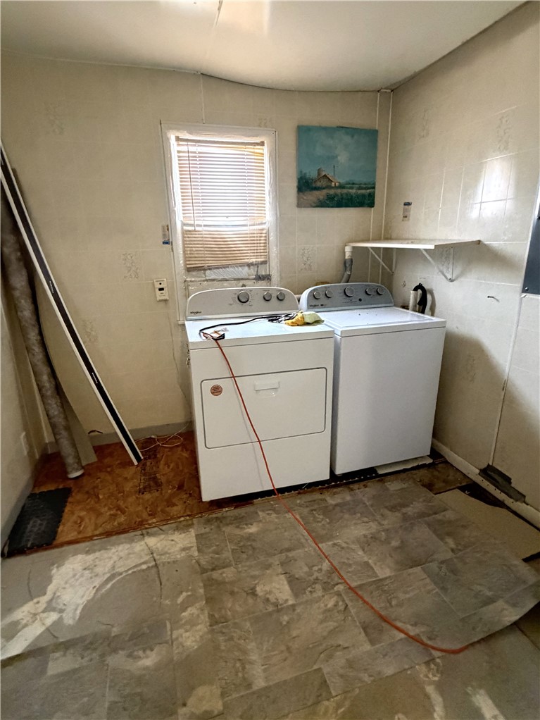 1308 E Williams Street Property Photo 9