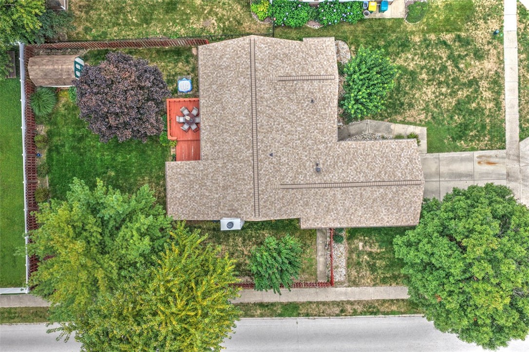 4674 Redbud Court Property Photo 6