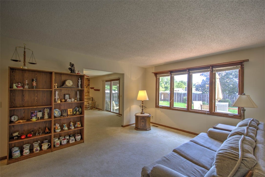 4674 Redbud Court Property Photo 10