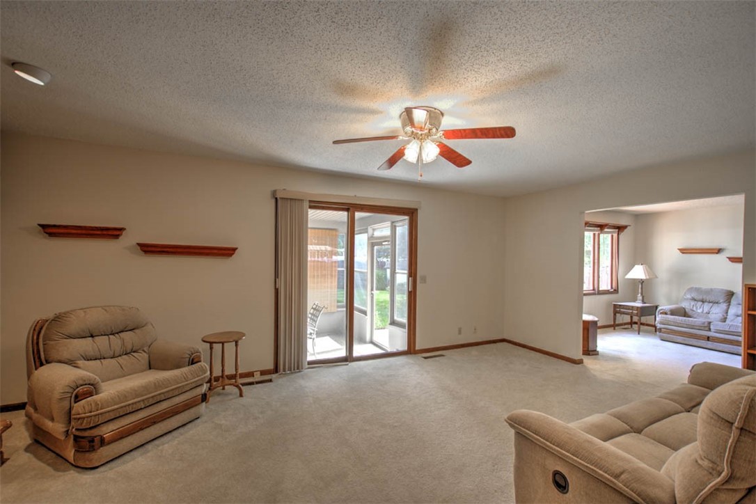 4674 Redbud Court Property Photo 13
