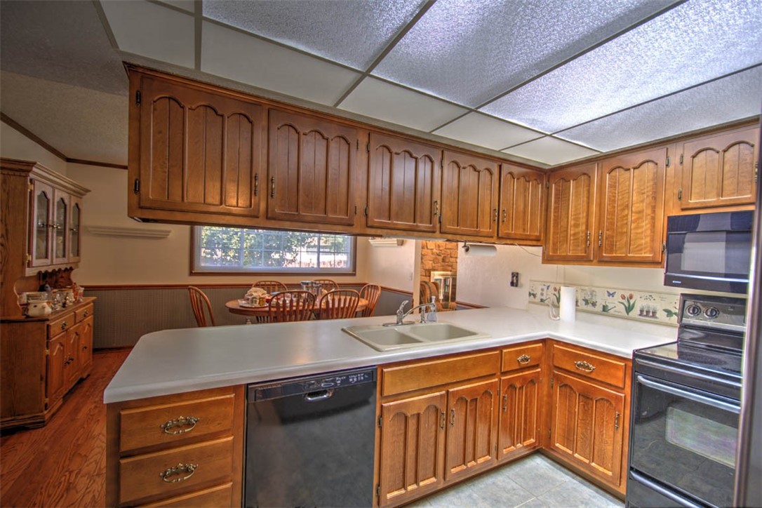 4674 Redbud Court Property Photo 14
