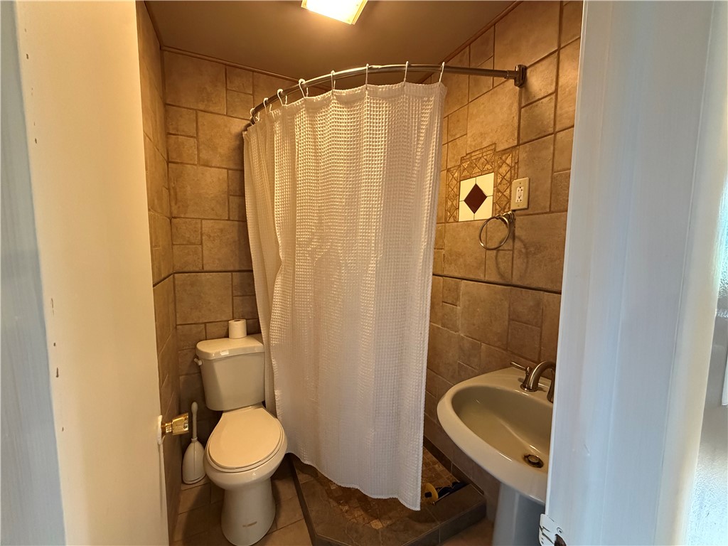 2 Hickory Ridge Property Photo 17