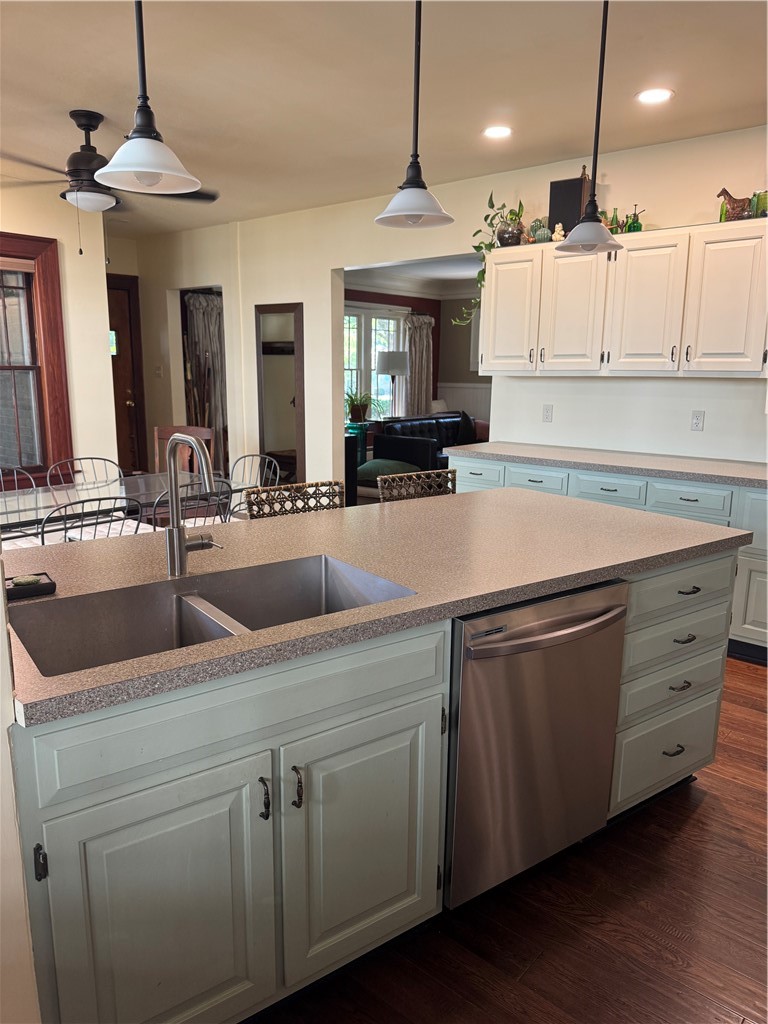 607 Kitchell Street Property Photo 4