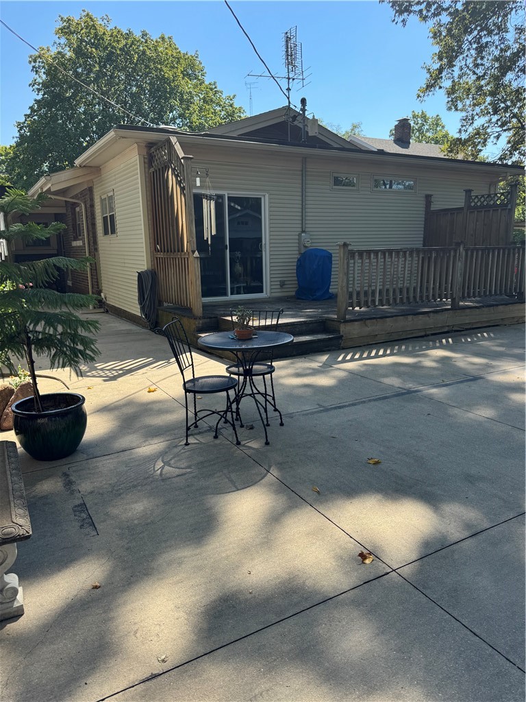 607 Kitchell Street Property Photo 27