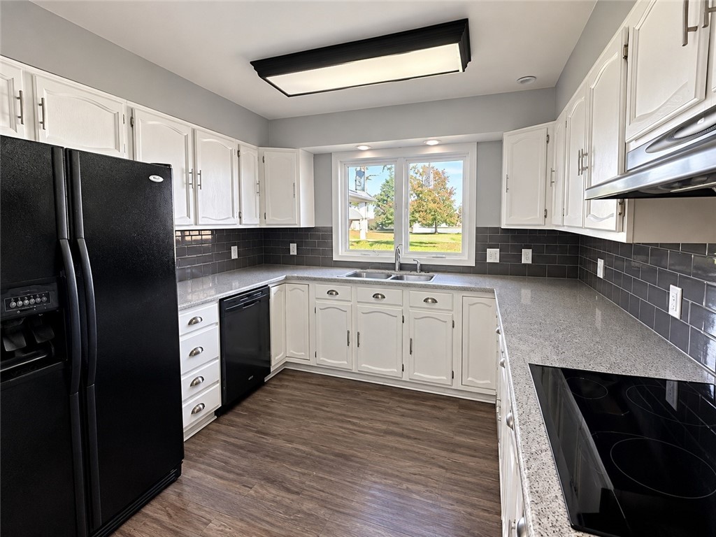112 Wayne Drive Property Photo 2