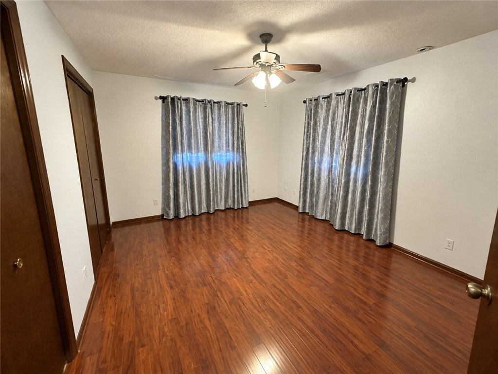 112 Wayne Drive Property Photo 11