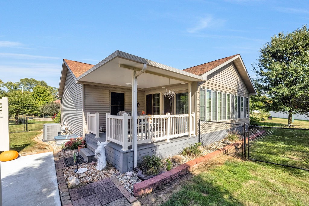 19 Mockernut Street Property Photo 5
