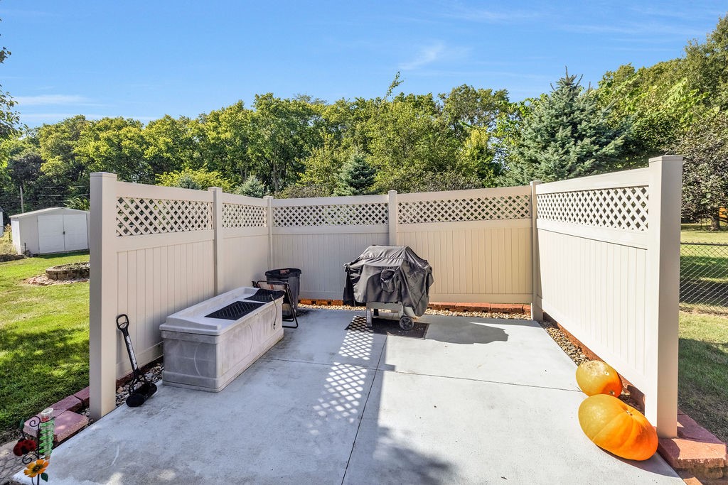 19 Mockernut Street Property Photo 8