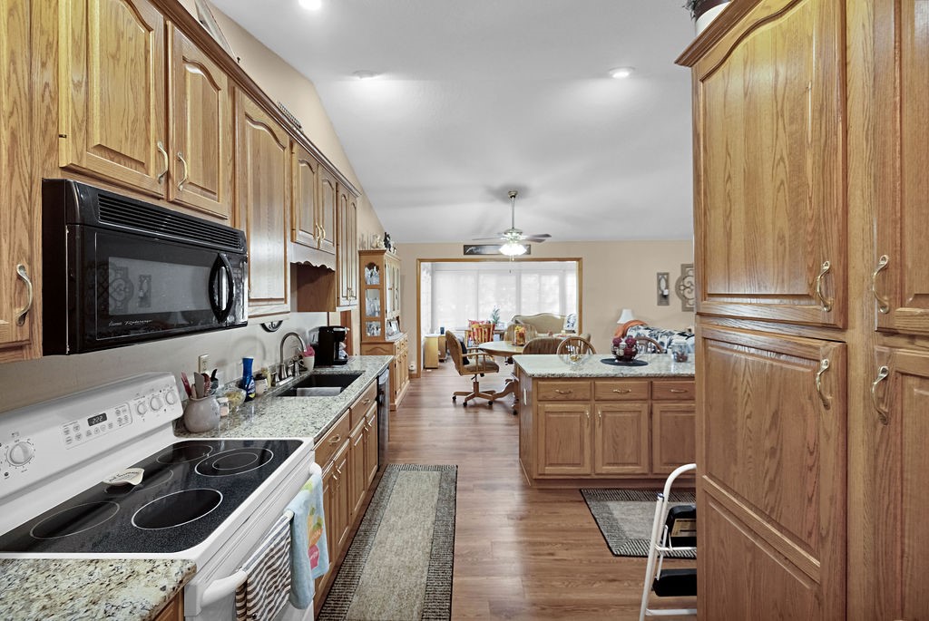19 Mockernut Street Property Photo 17