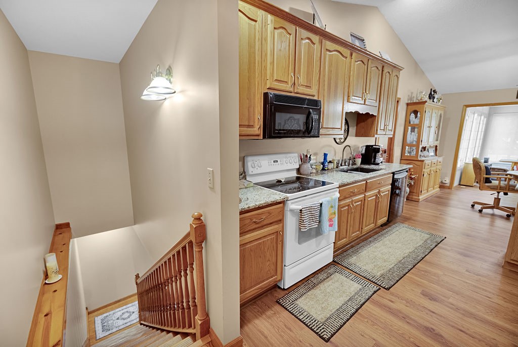 19 Mockernut Street Property Photo 27