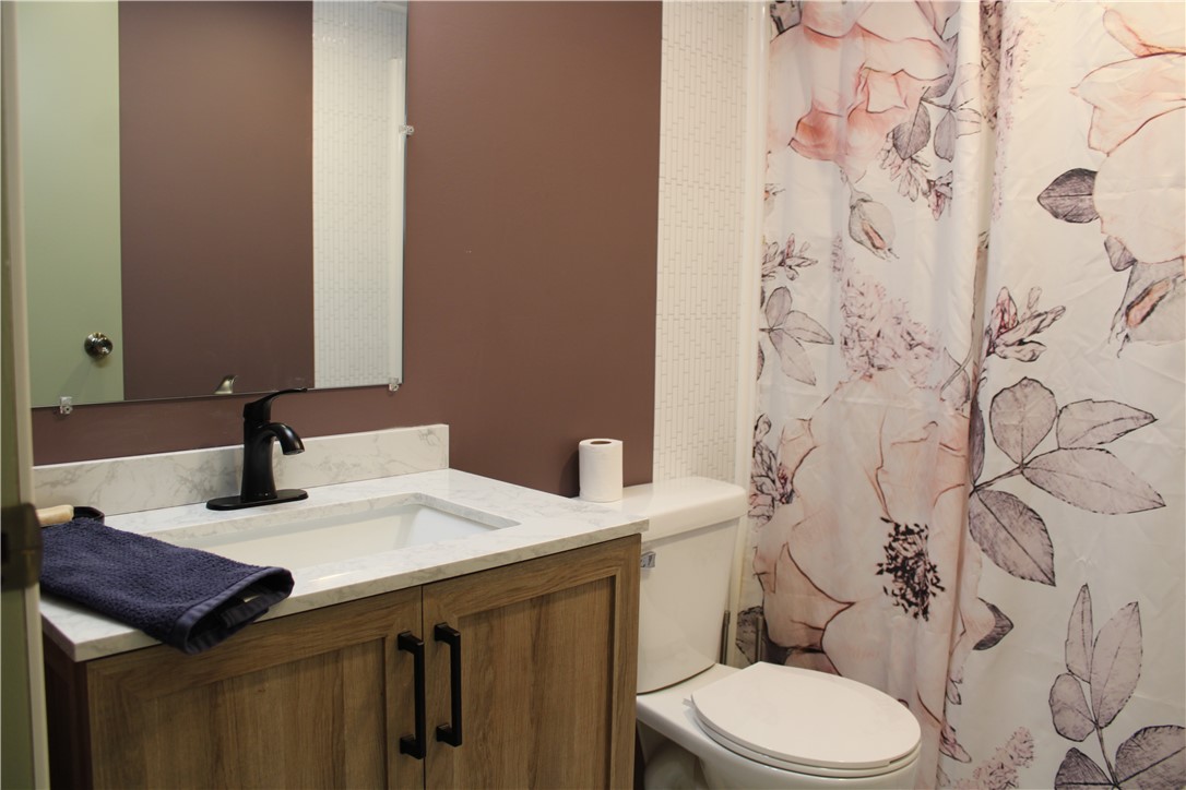 1005 N Wood Street Property Photo 13