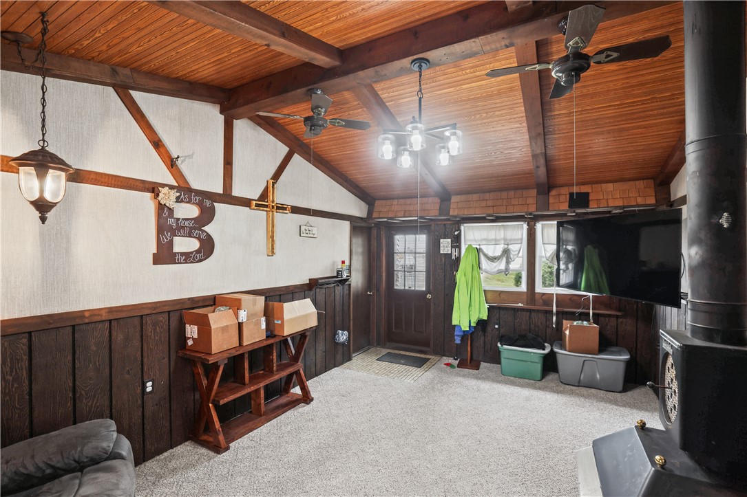707 S Airport Road Property Photo 11