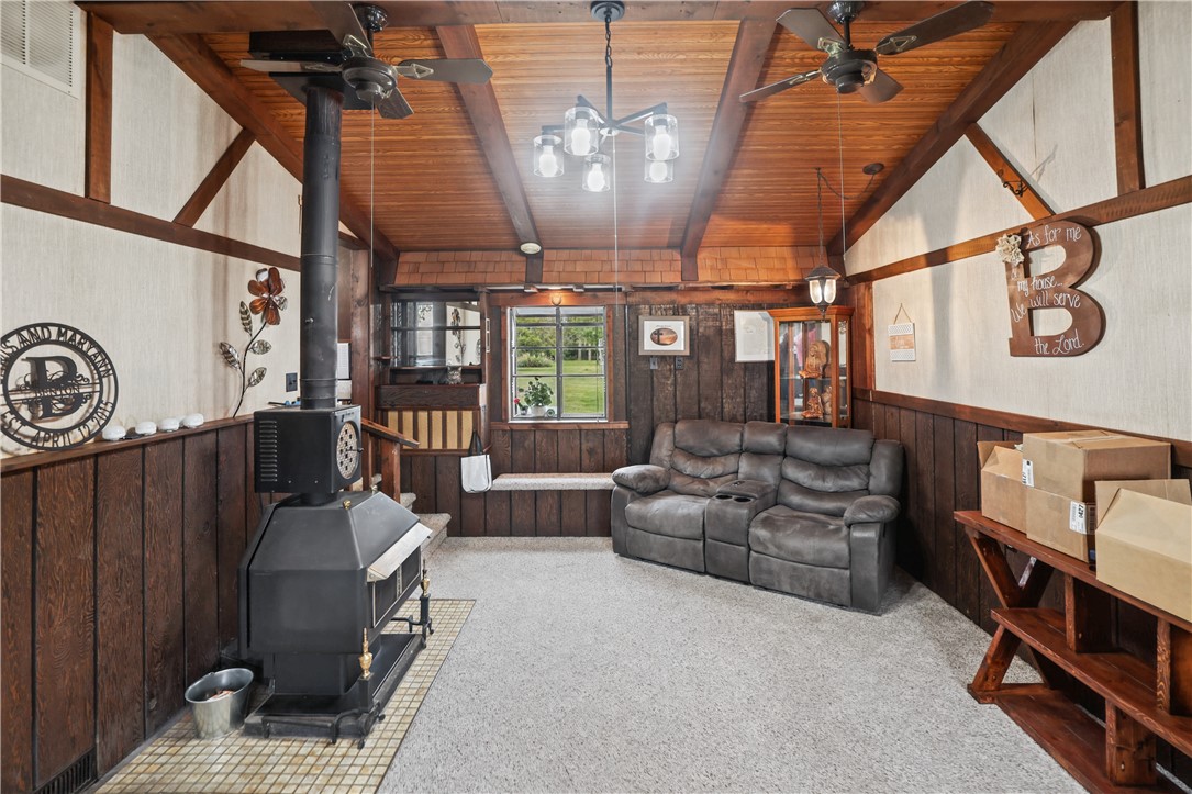 707 S Airport Road Property Photo 13