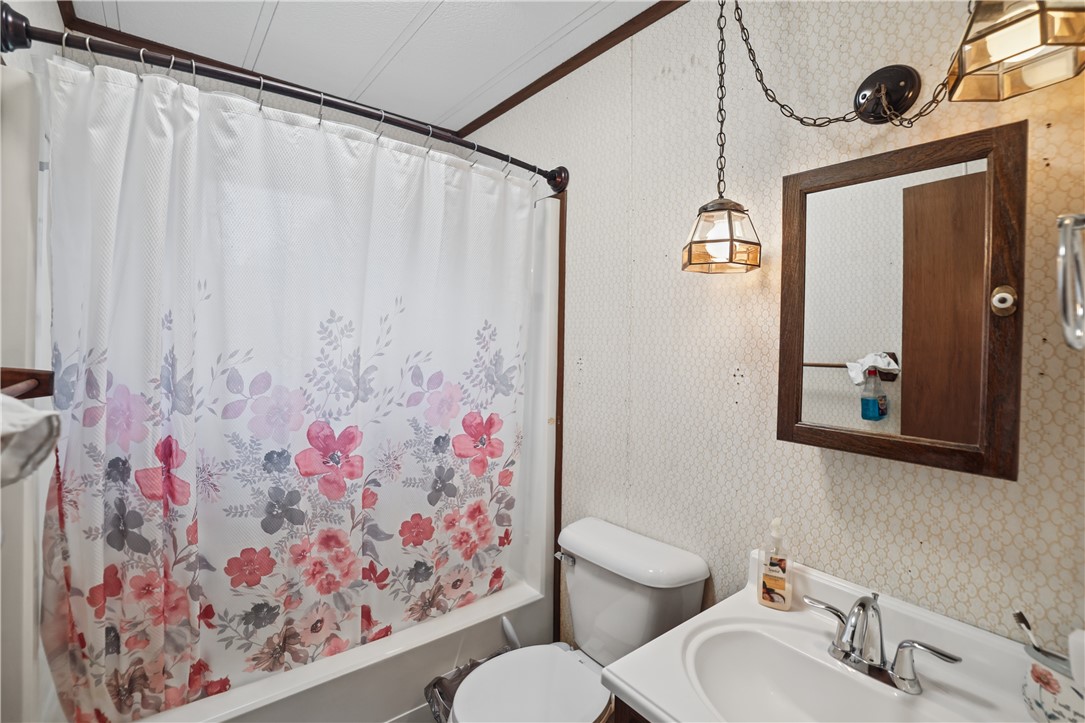 707 S Airport Road Property Photo 16