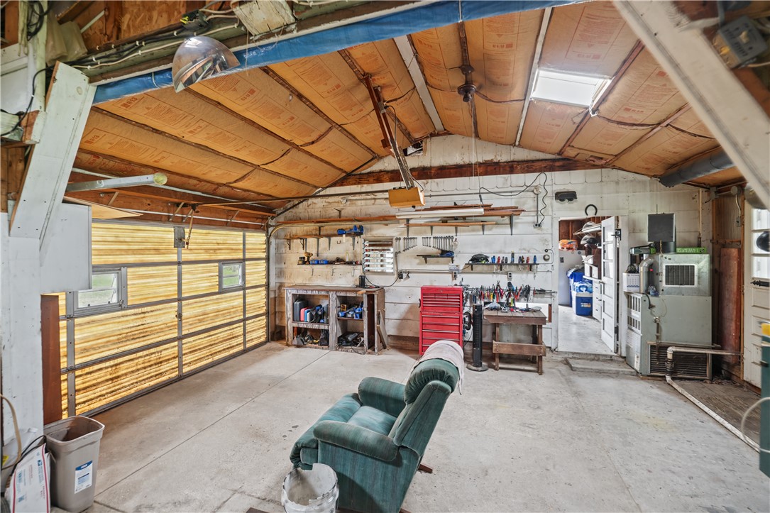 707 S Airport Road Property Photo 19