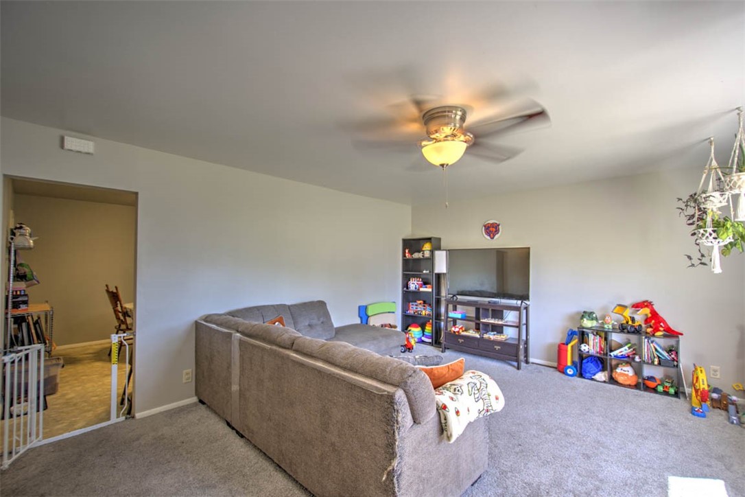 8 E Imboden Drive Property Photo 4