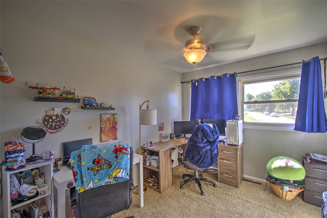 8 E Imboden Drive Property Photo 11