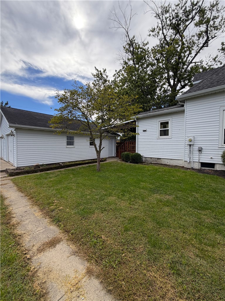 523 E Madison Avenue Property Photo 8