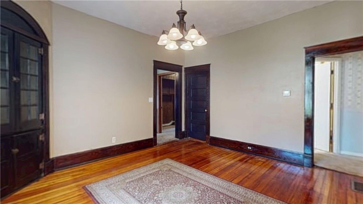 523 E Madison Avenue Property Photo 12