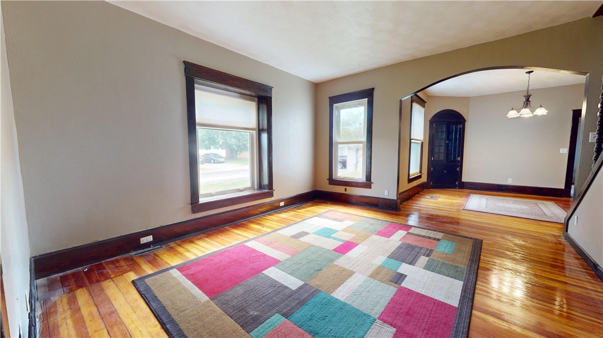 523 E Madison Avenue Property Photo 14