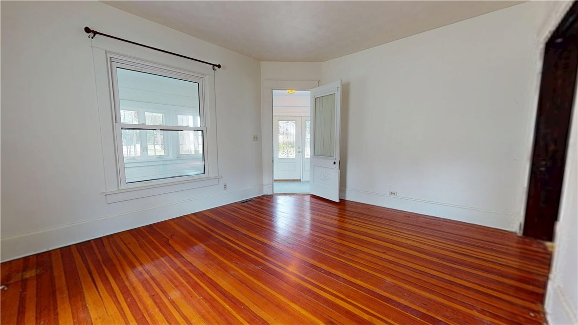 523 E Madison Avenue Property Photo 15