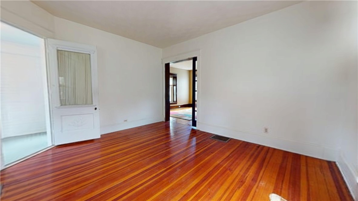 523 E Madison Avenue Property Photo 16