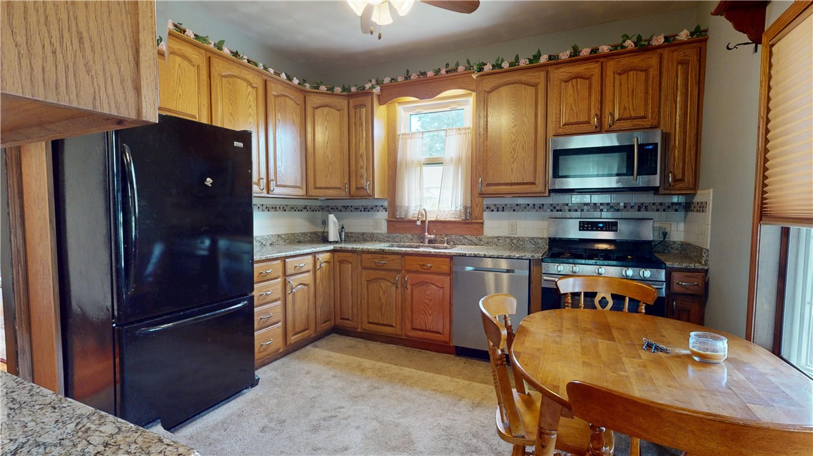 523 E Madison Avenue Property Photo 20