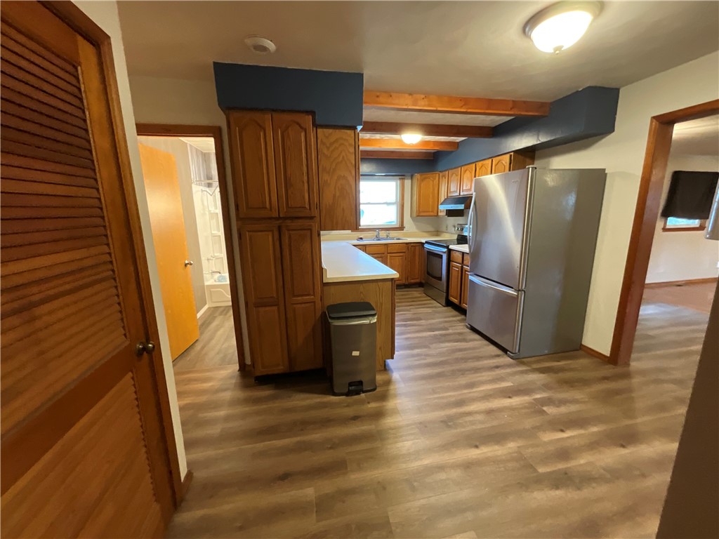 515 N Oak Street Property Photo 7