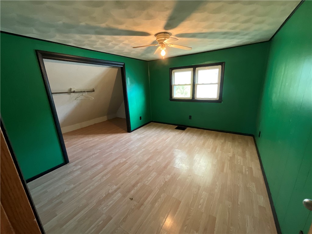 515 N Oak Street Property Photo 15