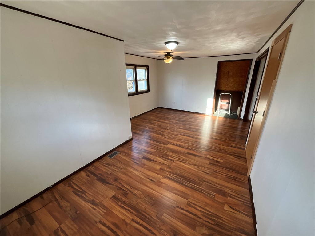 515 N Oak Street Property Photo 18