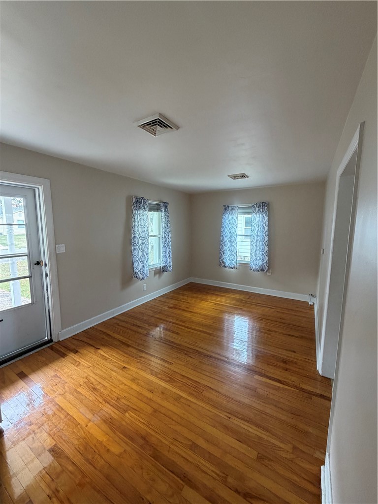 620 Illinois Avenue Property Photo 2