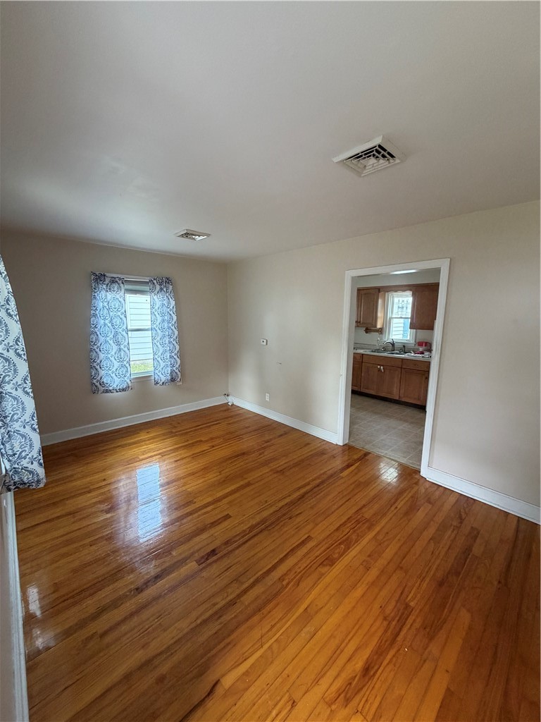 620 Illinois Avenue Property Photo 3