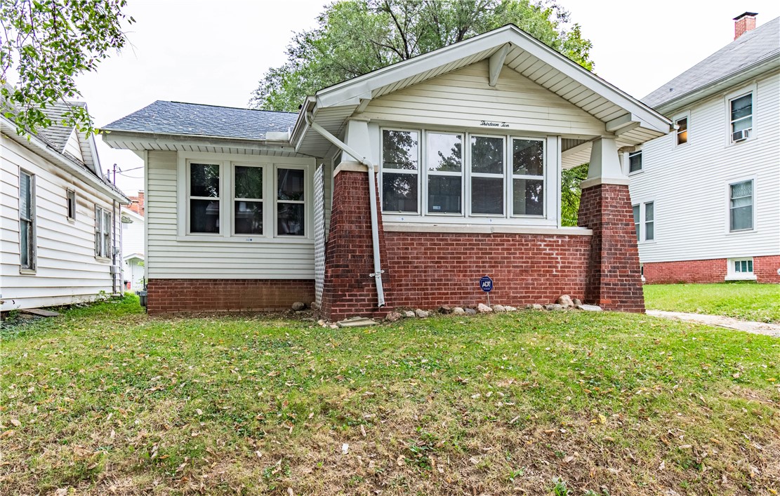 1310 E Main Street Property Photo 1