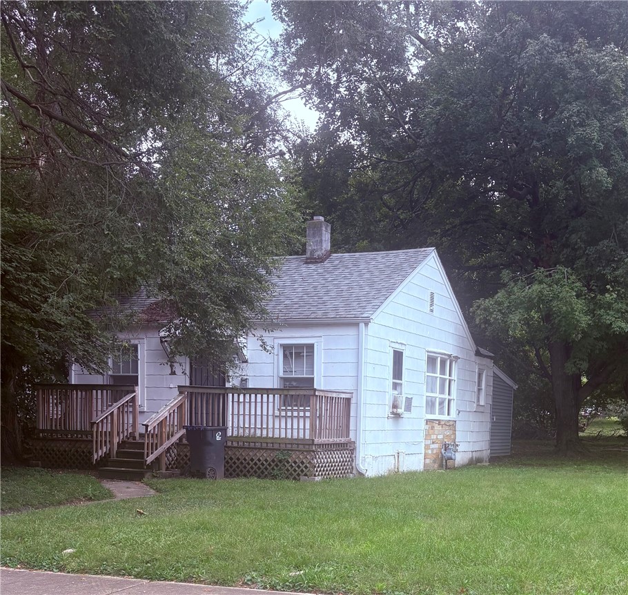 1705 E Hickory Street Property Photo 1
