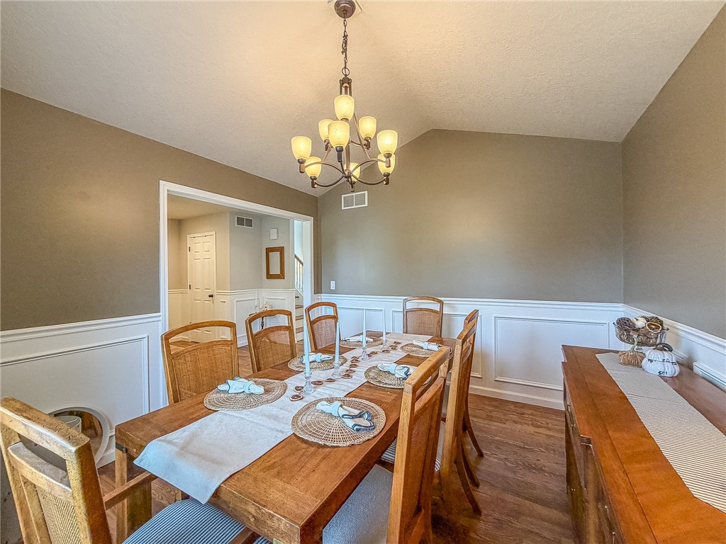 13 View Circle Property Photo 10