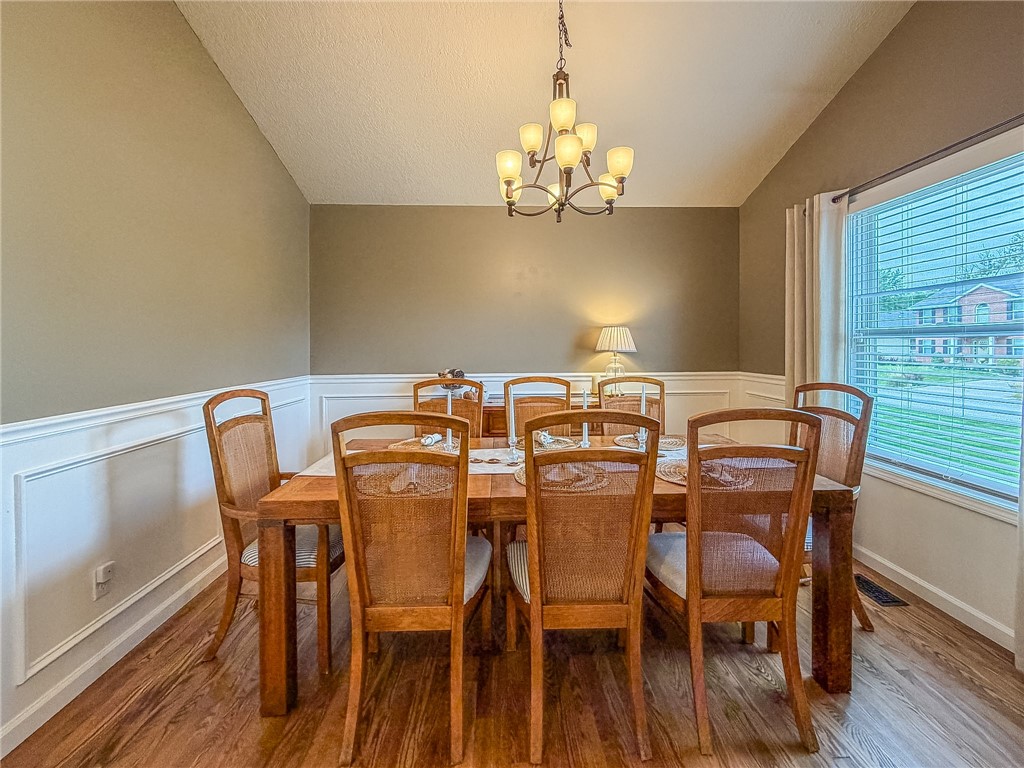 13 View Circle Property Photo 11