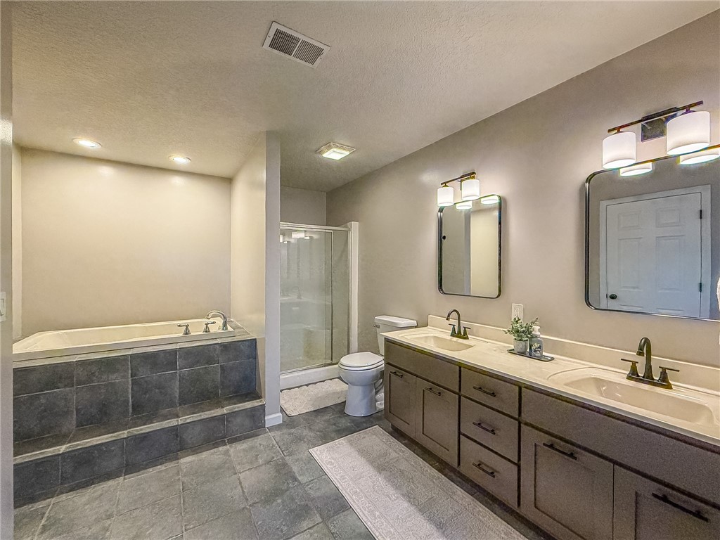 13 View Circle Property Photo 49