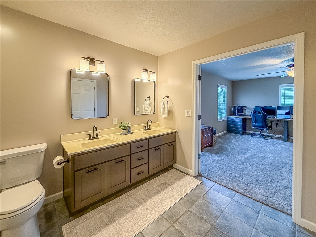 13 View Circle Property Photo 52