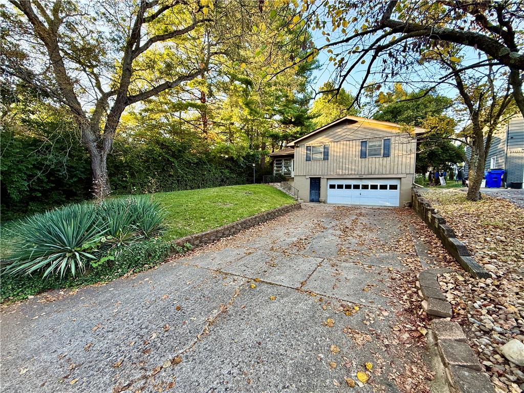 1440 W California Avenue Property Photo 2